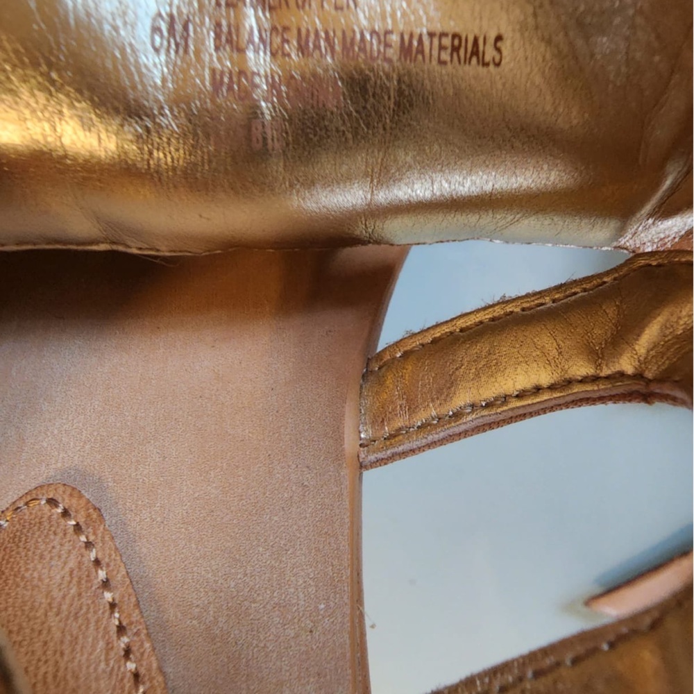 BCBG - sandal size women 6M - Picture 4 of 4